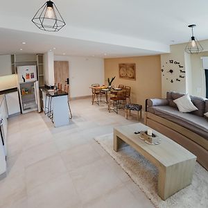 Alcazar Suites Deluxe